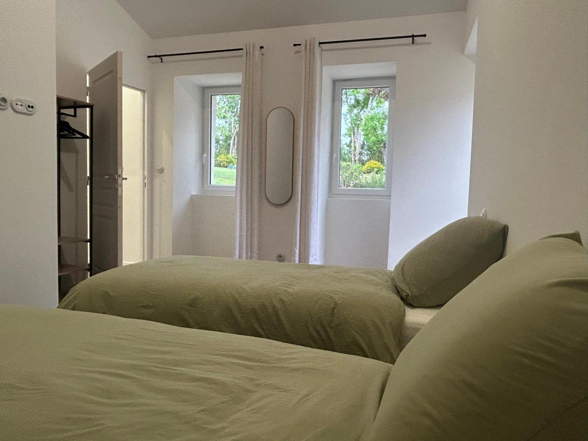 Maison De Vacances Gondrin Kamer foto