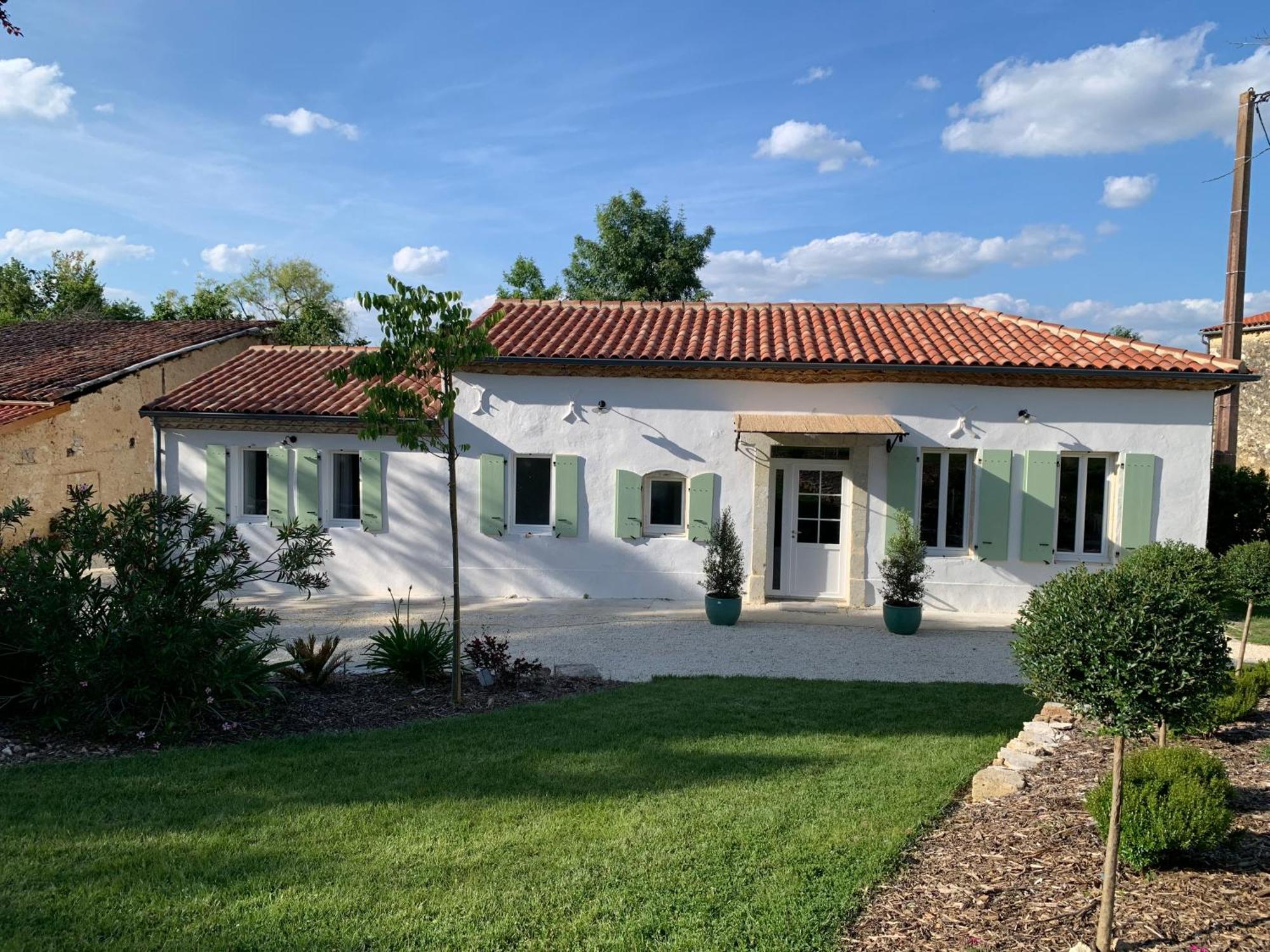 Maison De Vacances Gondrin Buitenkant foto